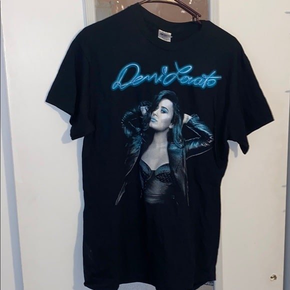 Music T-Shirts | Movie T-Shirts | Sport Merch – TeeFoxStore.com