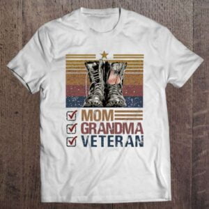 Proud Veteran Mother Vintage Retro Mom Grandma Veteran Mothers Day Gift Combat Boots Dog Tags 0 2195