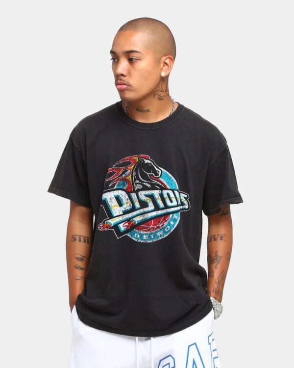 Detroit Pistons Logo Vintage T Shirt