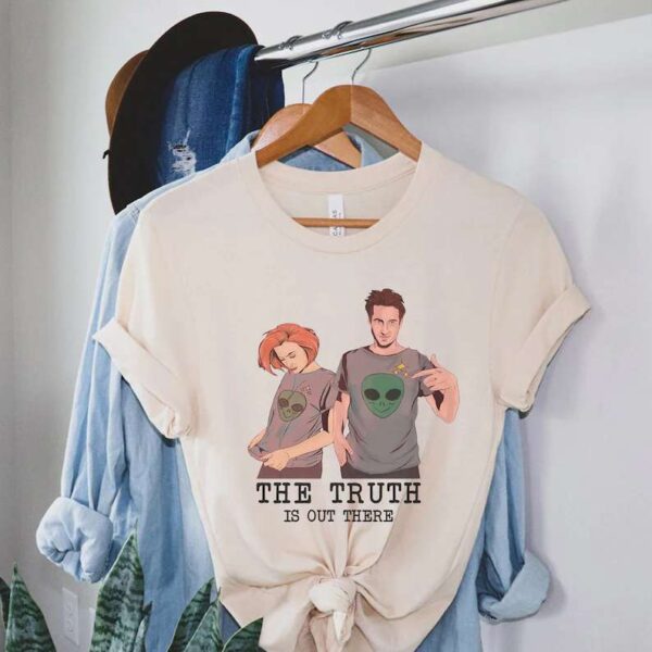 The Truth Is Out There Mulder and Scully Unisex T Shirt