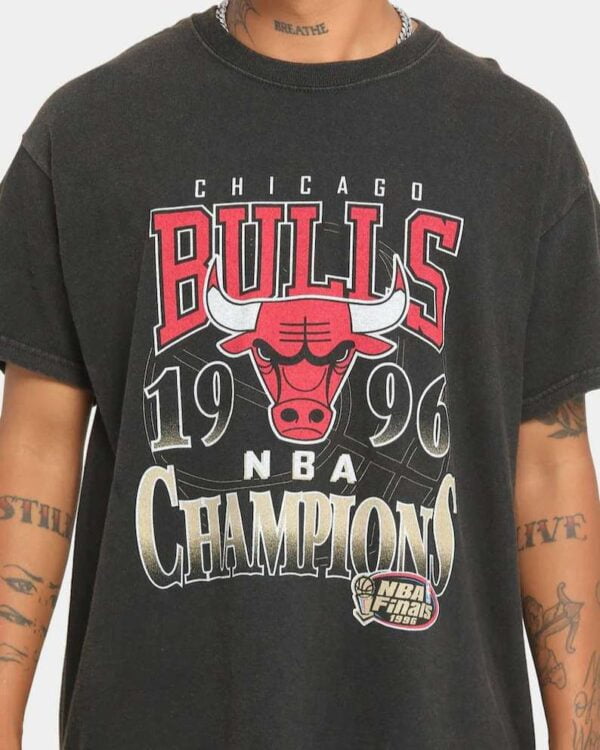 Vintage Chicago Bulls 1996 Champions Unisex T Shirt