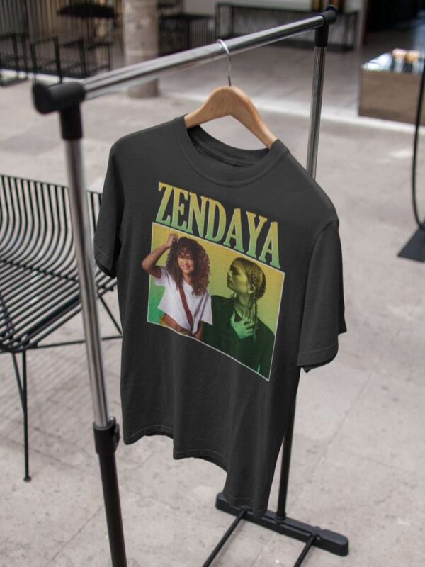 Zendaya T Shirt Dune