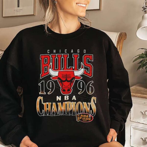 Chicago Bulls NBA Sweatshirt T Shirt