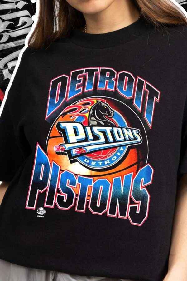 Detroit Pistons Logo Vintage T Shirt