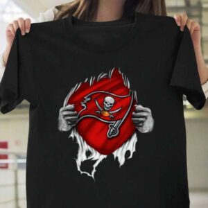 Torn Tampa Bay Buccaneers T Shirt Merch