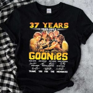 The Goonies 37 Years 1985 2022 Signatures Thank You For The Memories T Shirt