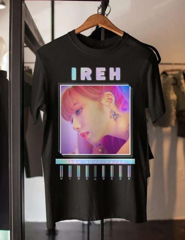 Purple Kiss Ireh Singer Unisex T Shirt