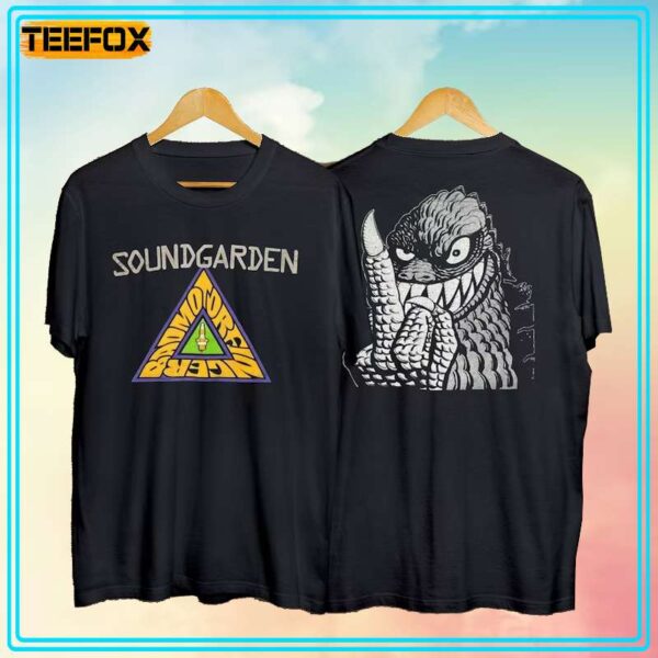 Soundgarden Bad Motor Finger Middle Finger Tour 91 Short Sleeve T Shirt