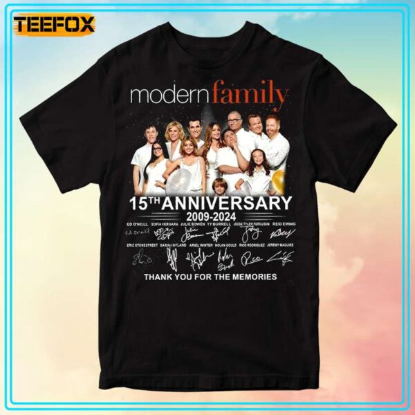 Modern Family TV Series 15th Anniversary 2009 2024 T Shirt