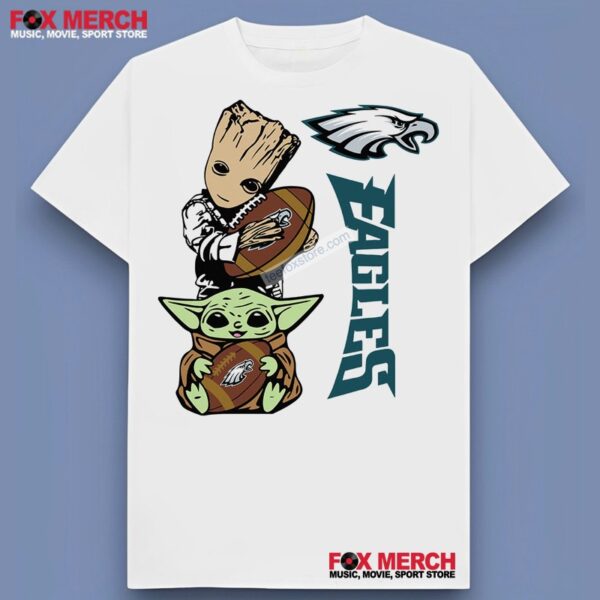 Groot And Baby Yoda Loves Philadelphia Eagles Graphic T Shirt