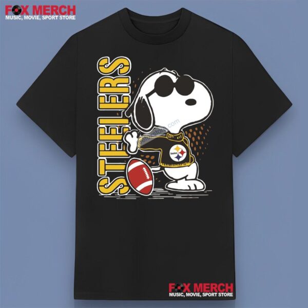 Snoopy Pittsburgh Steelers Graphic T Shirt Gift 1