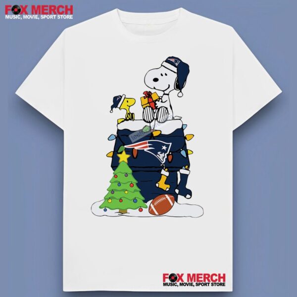 Snoopy Woodstock New England Patriots Christmas Unisex T Shirt 1