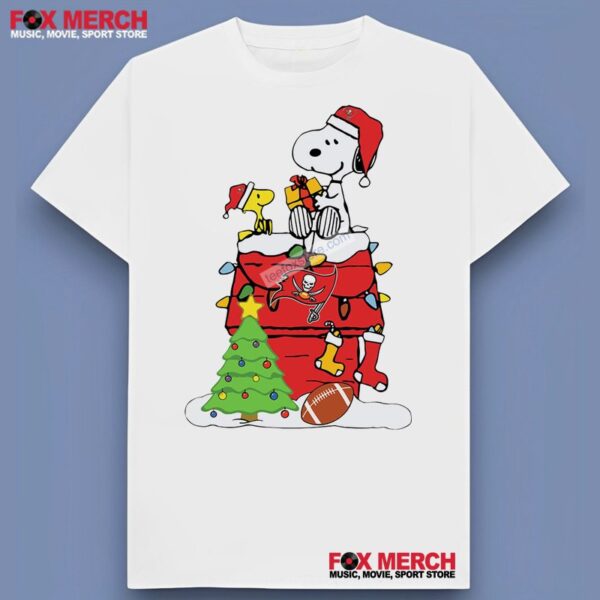 Snoopy Woodstock Tampa Bay Buccaneers Christmas Unisex T Shirt 1