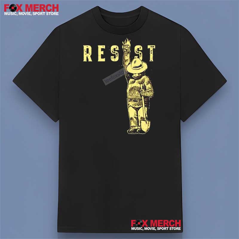 Smokey Bear - Resist Unisex T-Shirt